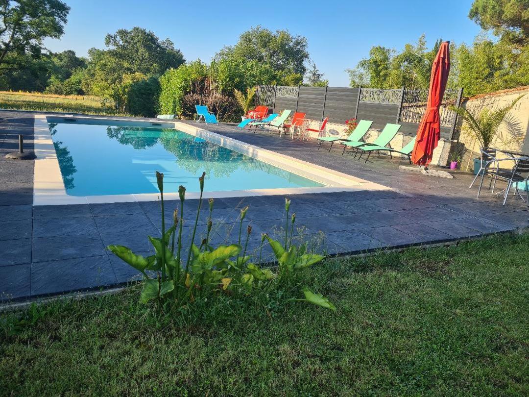 Aux Abris Des Vents D'Anges Bed & Breakfast Les Artigues-de-Lussac Dış mekan fotoğraf